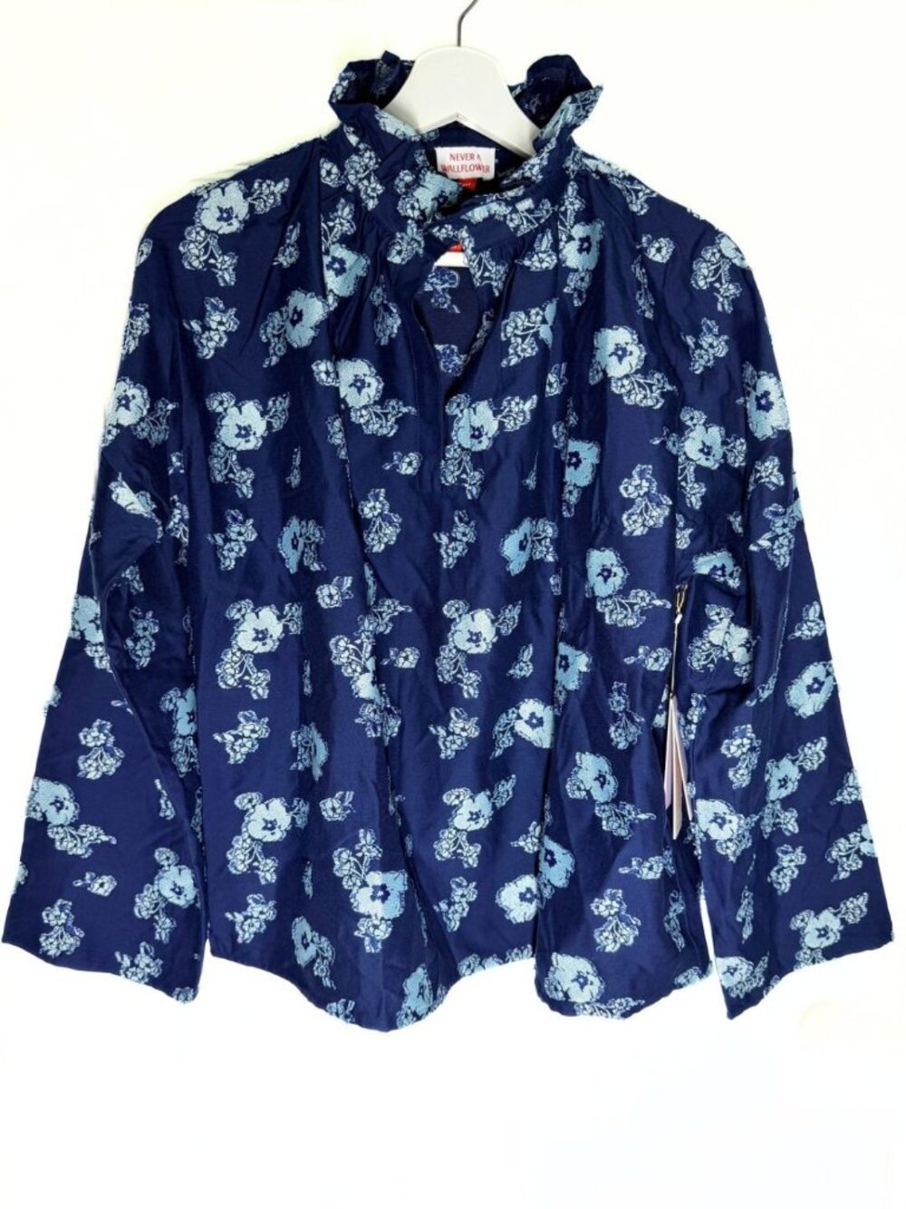 Never A Wallflower Vicki Blouse Size M Navy Floral Cotton Silk Ruffle NWT